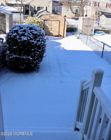 40 Belshaw Avenue, Shrewsbury Twp, NJ 07724