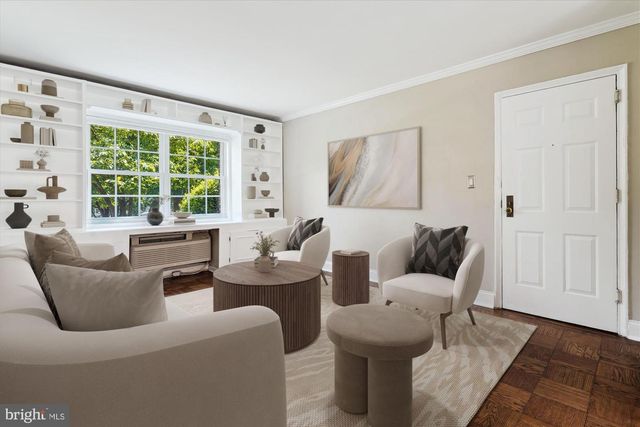 1634 W ABINGDON DR #102, Alexandria, VA 22314