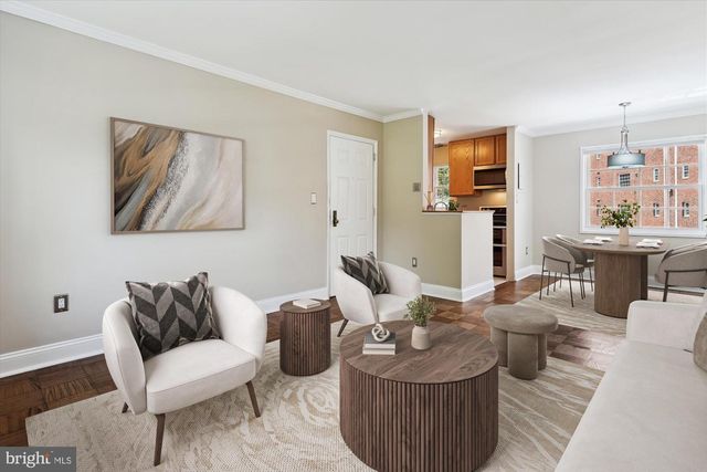 1634 W ABINGDON DR #102, Alexandria, VA 22314