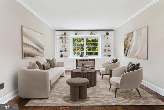 1634 W ABINGDON DR #102, Alexandria, VA 22314