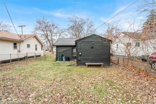3237 Harris Street, Ferndale, MI 48220