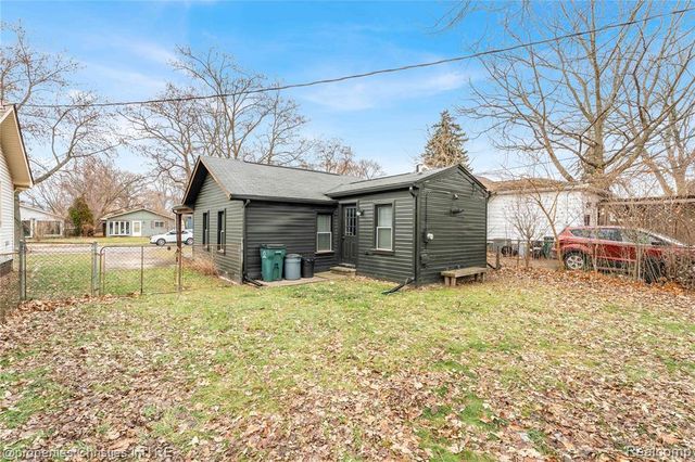 3237 Harris Street, Ferndale, MI 48220