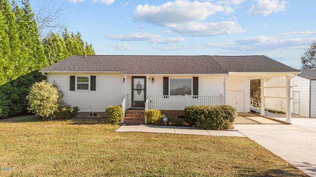 353 N Pleasant Coates Road, Benson, NC 27504