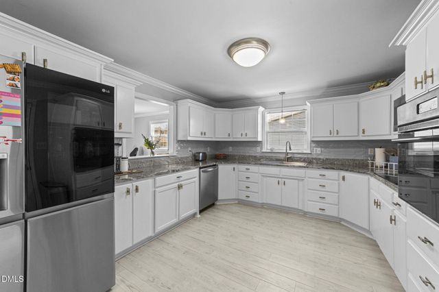 353 N Pleasant Coates Road, Benson, NC 27504