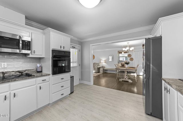 353 N Pleasant Coates Road, Benson, NC 27504