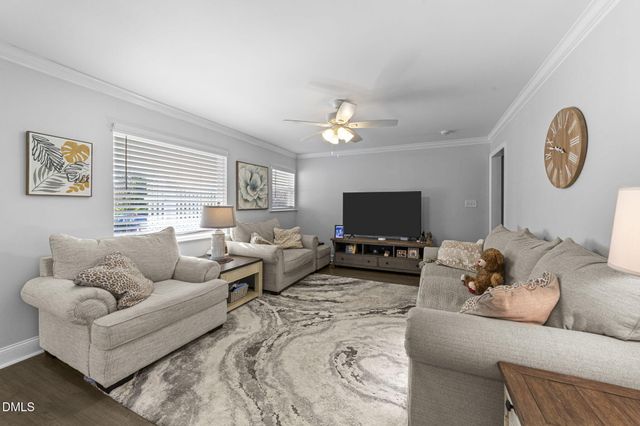 353 N Pleasant Coates Road, Benson, NC 27504