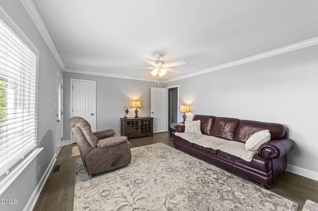 353 N Pleasant Coates Road, Benson, NC 27504