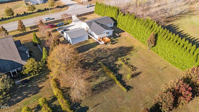 353 N Pleasant Coates Road, Benson, NC 27504