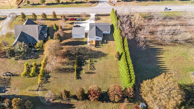 353 N Pleasant Coates Road, Benson, NC 27504