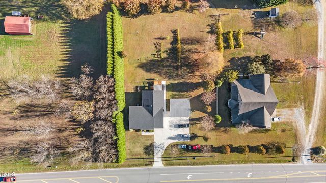 353 N Pleasant Coates Road, Benson, NC 27504