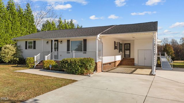 353 N Pleasant Coates Road, Benson, NC 27504