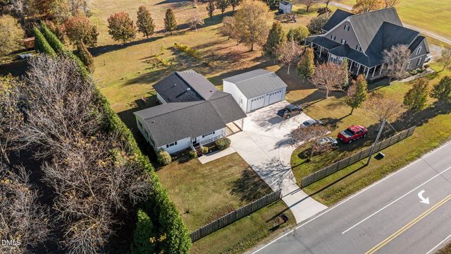 353 N Pleasant Coates Road, Benson, NC 27504