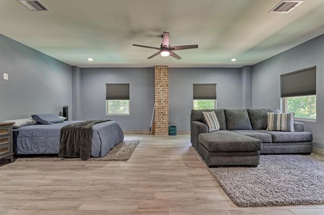 12511 Contraband Drive, Montgomery, TX 77356