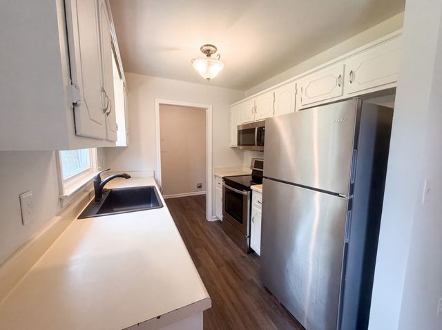 225 Tobacco Rd, Clarksville, TN 37042