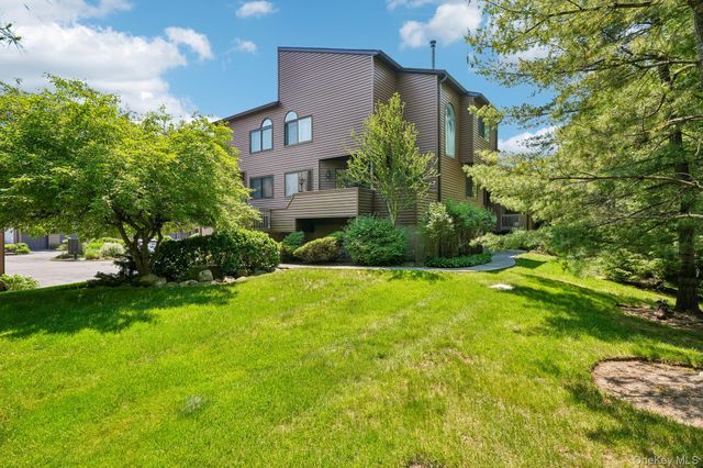 20 Aspen Court 20, Nanuet, NY 10954