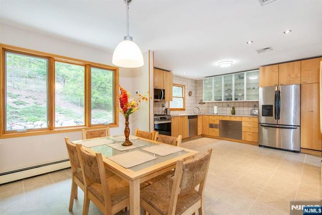 24 Molinari Drive, Wanaque, NJ 07465
