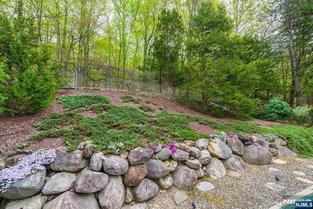 24 Molinari Drive, Wanaque, NJ 07465
