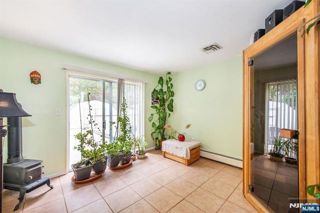24 Molinari Drive, Wanaque, NJ 07465