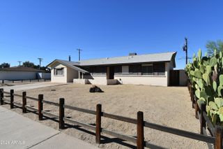 1830 W SUNNYSLOPE Lane, Phoenix, AZ 85021