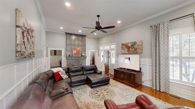 133 G Street SW, Ardmore, OK 73401