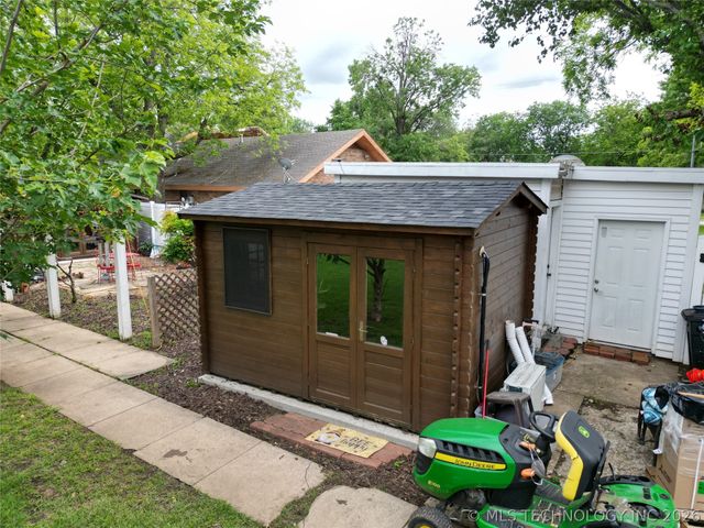 133 G Street SW, Ardmore, OK 73401