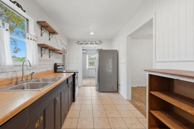 11757 Calvary Road, Willis, TX 77318