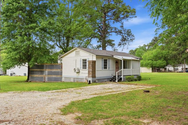 11757 Calvary Road, Willis, TX 77318