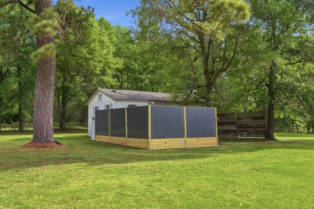 11757 Calvary Road, Willis, TX 77318