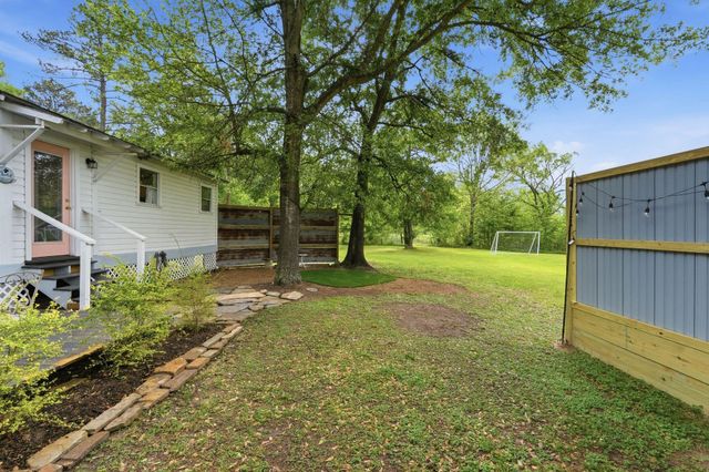 11757 Calvary Road, Willis, TX 77318