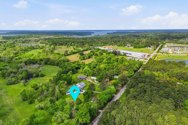 11757 Calvary Road, Willis, TX 77318