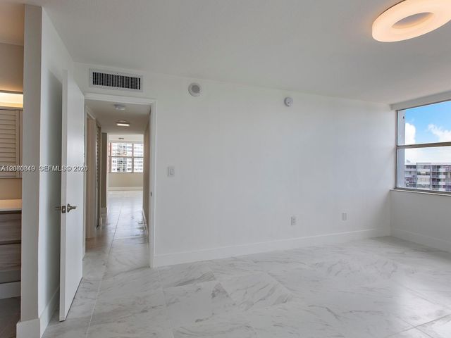 1200 NE Miami Gardens Drive 1013W, Miami, FL 33179