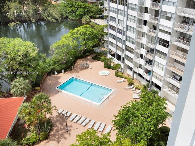 1200 NE Miami Gardens Drive 1013W, Miami, FL 33179