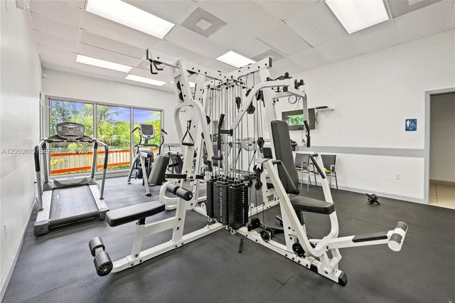 1200 NE Miami Gardens Drive 1013W, Miami, FL 33179