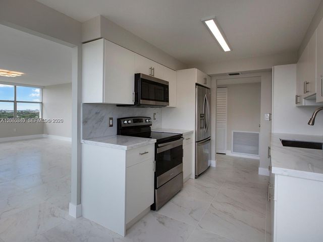 1200 NE Miami Gardens Drive 1013W, Miami, FL 33179