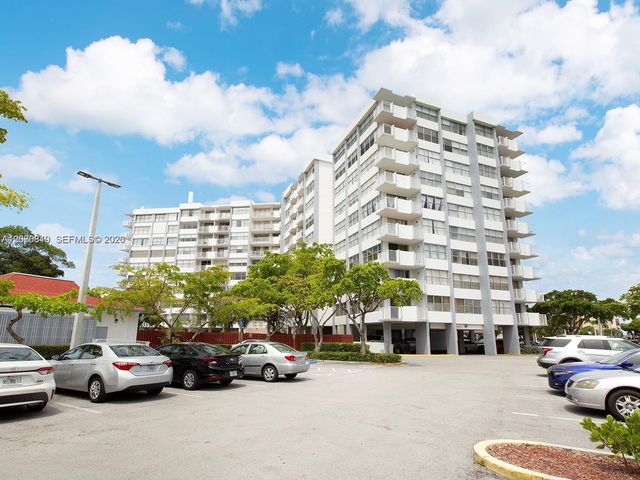 1200 NE Miami Gardens Drive 1013W, Miami, FL 33179