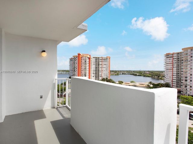1200 NE Miami Gardens Drive 1013W, Miami, FL 33179