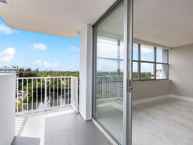 1200 NE Miami Gardens Drive 1013W, Miami, FL 33179