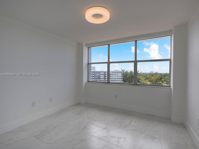 1200 NE Miami Gardens Drive 1013W, Miami, FL 33179