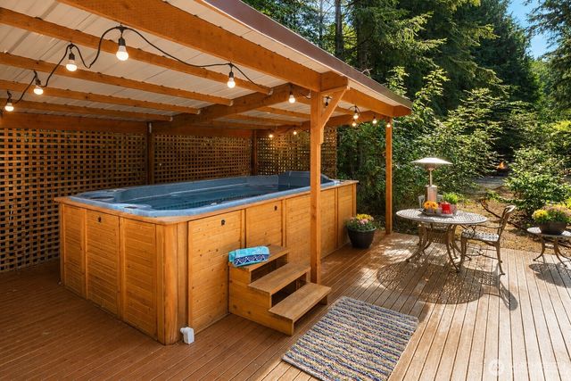5013 140th Avenue NE, Bellevue, WA 98005