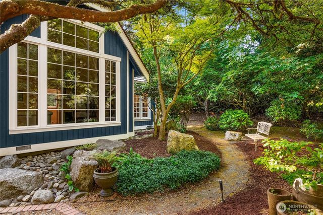 5013 140th Avenue NE, Bellevue, WA 98005