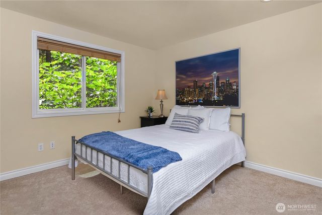 5013 140th Avenue NE, Bellevue, WA 98005