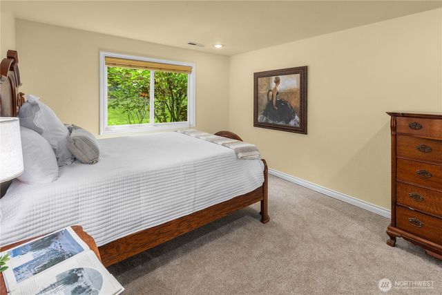 5013 140th Avenue NE, Bellevue, WA 98005