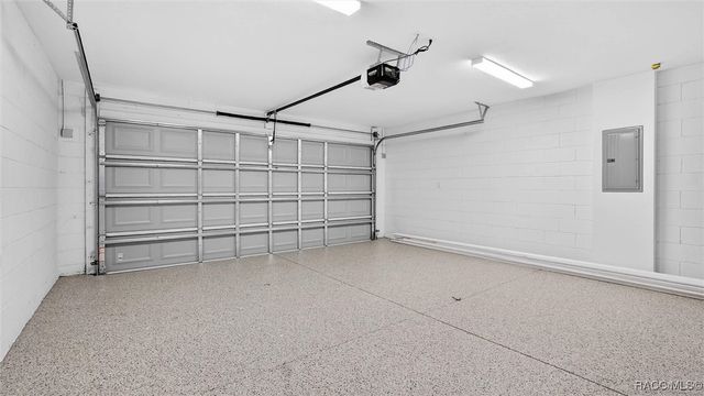 8927 N Barbados Way, Citrus Springs, FL 34433