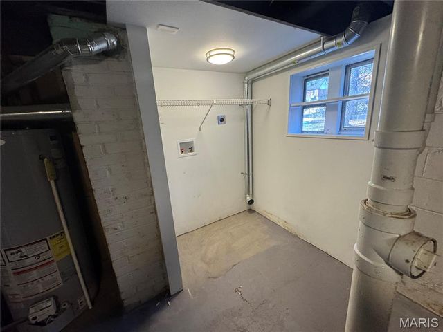 1805 Uceyle Avenue, Overland, MO 63114