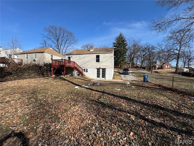 1805 Uceyle Avenue, Overland, MO 63114