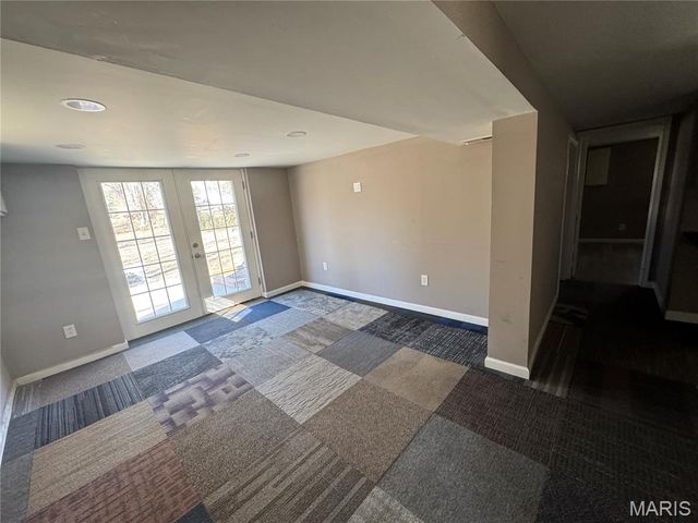 1805 Uceyle Avenue, Overland, MO 63114