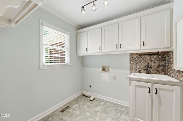 2915 Truitt Drive, Burlington, NC 27215
