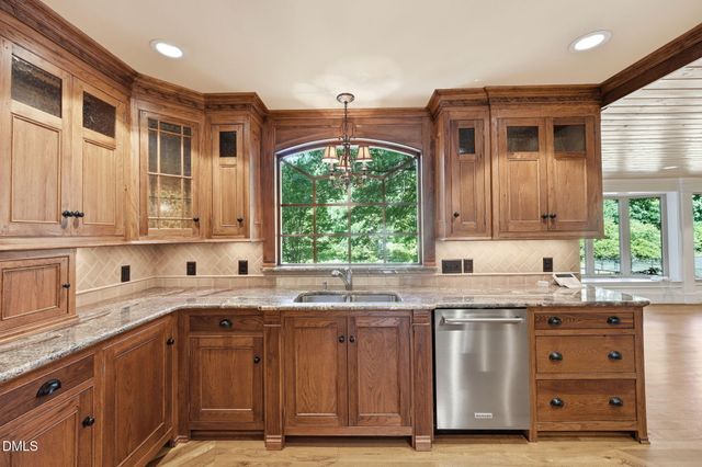 2915 Truitt Drive, Burlington, NC 27215