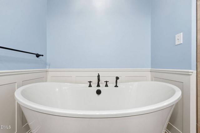2915 Truitt Drive, Burlington, NC 27215