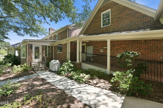 2915 Truitt Drive, Burlington, NC 27215